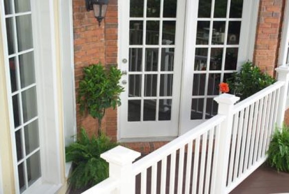 Porch white railing